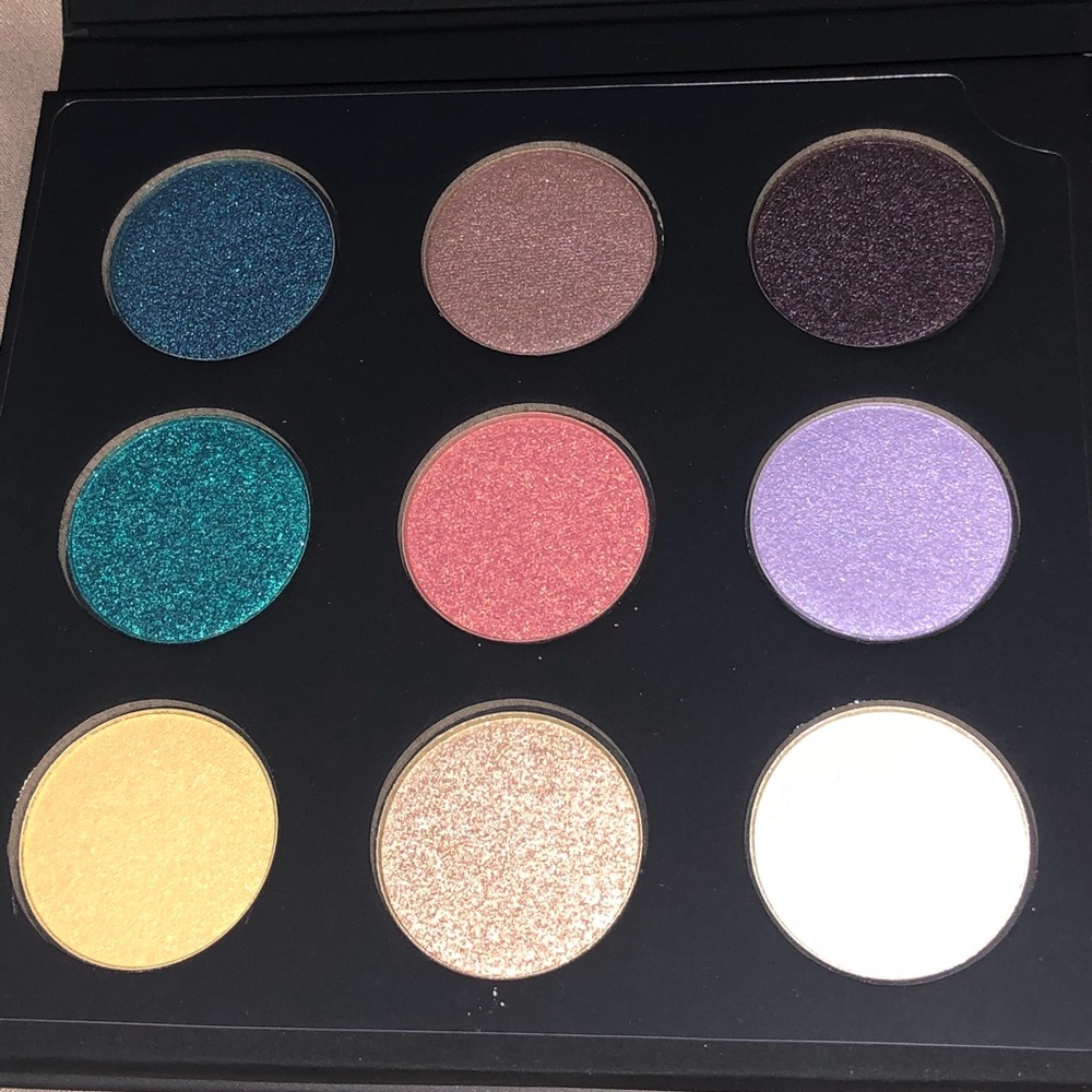 Makeup forever artist palette #3. NWT